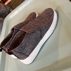 Womens hey dude Peyton size 6